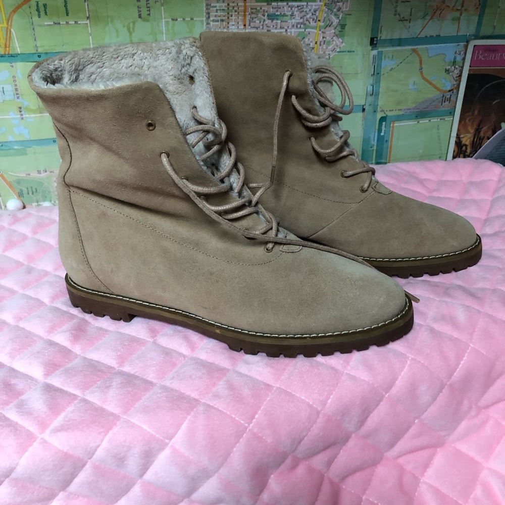Johnston&Murphy boots size 7.5